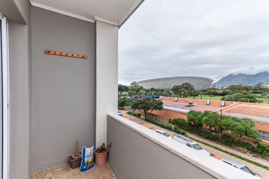 To Let 2 Bedroom Property for Rent in Mouille Point Western Cape